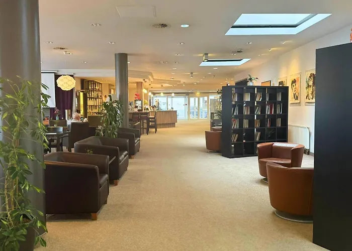 Ξενοδοχείο με διαμερίσματα 24hours 4*